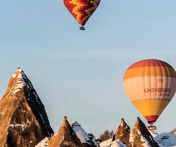 Hotell Whisper Cave House 3*