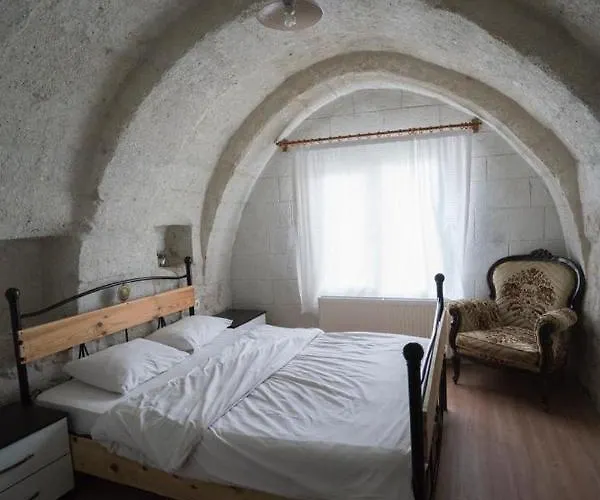 Whisper Cave House Hotel 3*