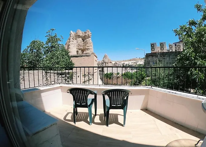 Hotell Whisper Cave House 3*