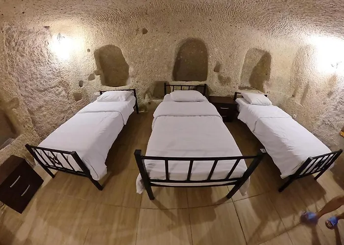 Whisper Cave House Hotell