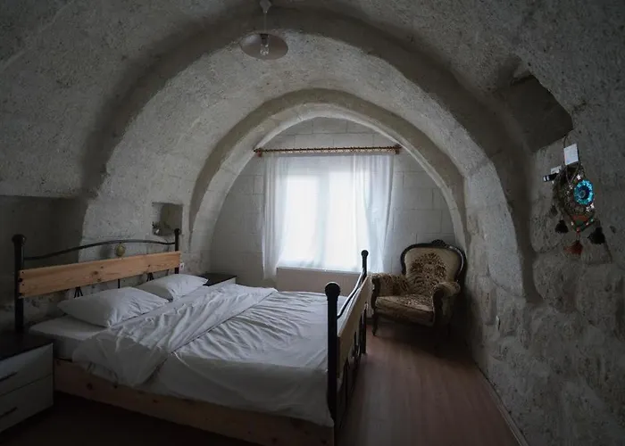 Whisper Cave House Hotel 3*