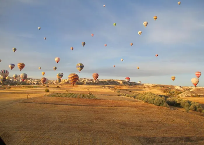 Hotell Whisper Cave House 3*