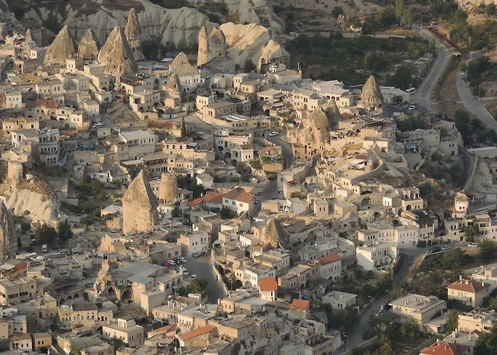 Whisper Cave House Hotell