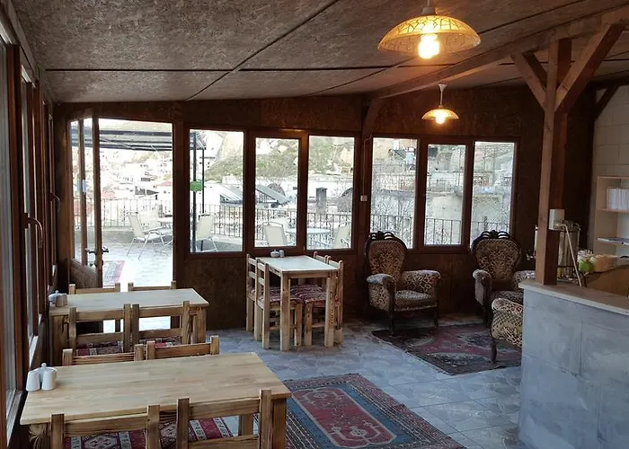 Whisper Cave House Hotel 3*