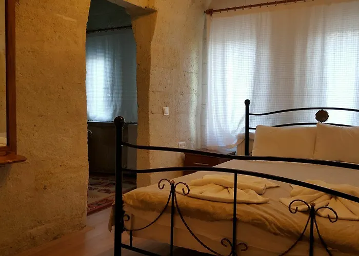 Hotel Whisper Cave House